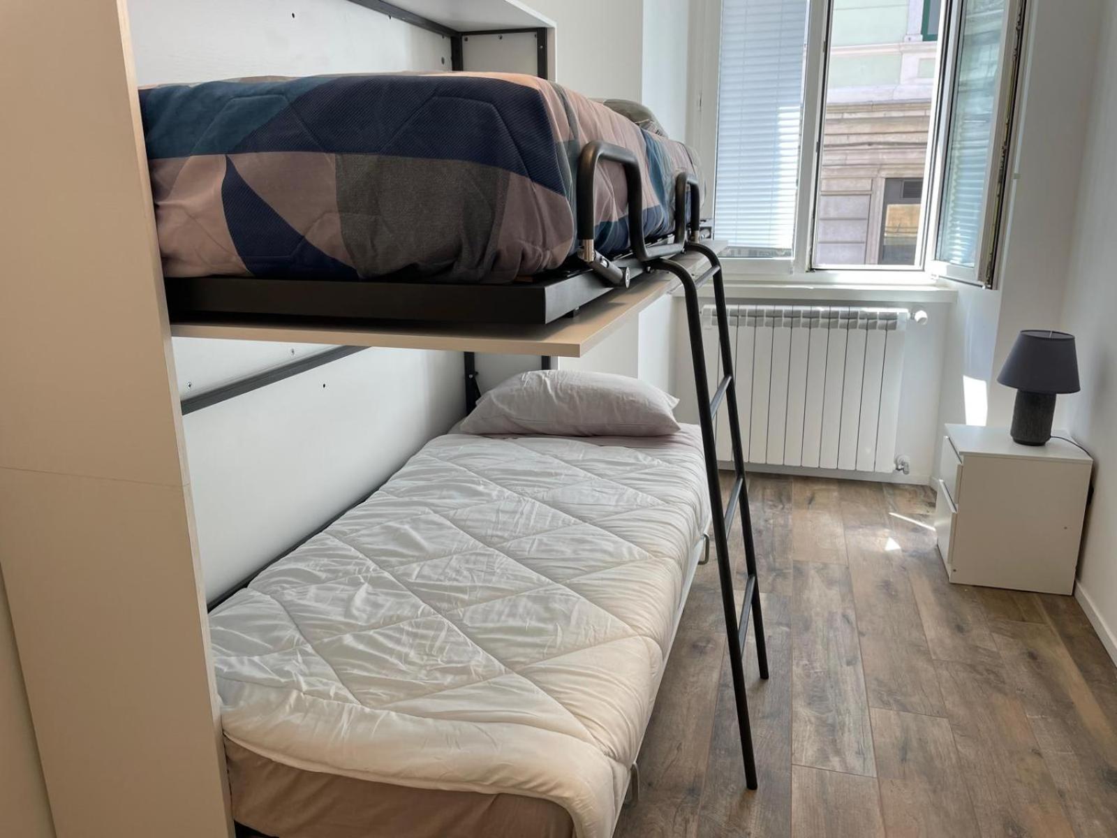 Casa Vacanze Ginevra 1 Триест Экстерьер фото